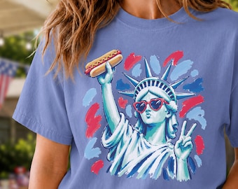 Funny 4th of July Shirt with Statue of Liberty Hot Dog Graphic for Women