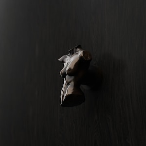 Venetian Torso Cabinet Knob, Antique Bronze, Renaissance Sculpture Drawer Pull, Hand Patinated Statuary Hardware
