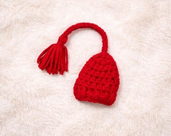 Melt the ICE Mini Hat Crochet Pattern | Y2K Drip Beanie Brooch & Lapel Pin | Handmade Red Knit Hat | Norwegian Resistance Inspired Accessory