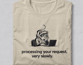 Processing Slowly Raccoon Tee, Overthinking Introvert Humor T-shirt, Minimalistisk Streetwear Graphic Tee
