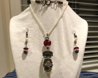 HER HIGHNESS: Fused Pearl Necklace w Jar of Pearls, Heart & Crystal Pendant. Matching Earrings. 2pc set