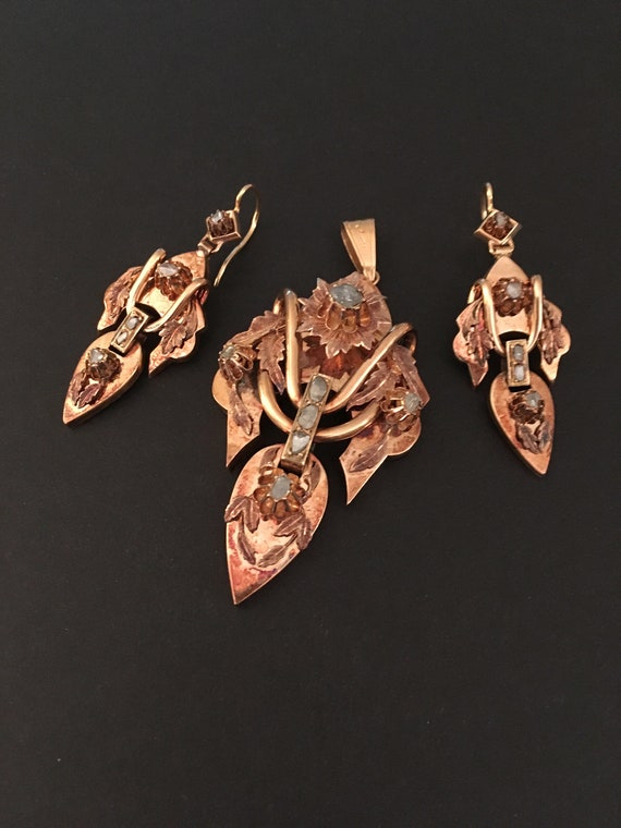 Antique 18kt Rose Gold Rose Diamond Drop Pendant … - image 3