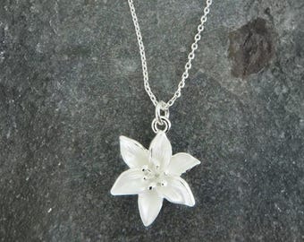 Sterling Silver Flower Pendant Necklace, Delicate Nature Inspired Everyday Jewelry