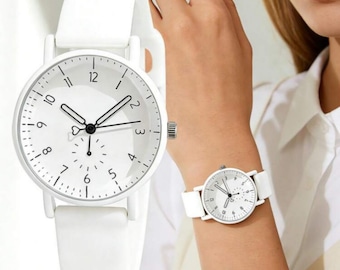Minimalist White Watch, Modern Sleek Dial, Simple Fashion Accessory