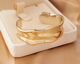 Gold Cuff Bracelet, Sculptural Open Bangle, Modern Statement Jewelry