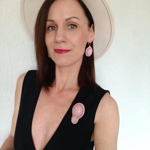 Bead embroidery Brooch Beadwork Brooch Pink Brooch Glass Beads Brooch Romantic Brooch Pink Pin Bead embroidered jewelry Romantic Jewelry