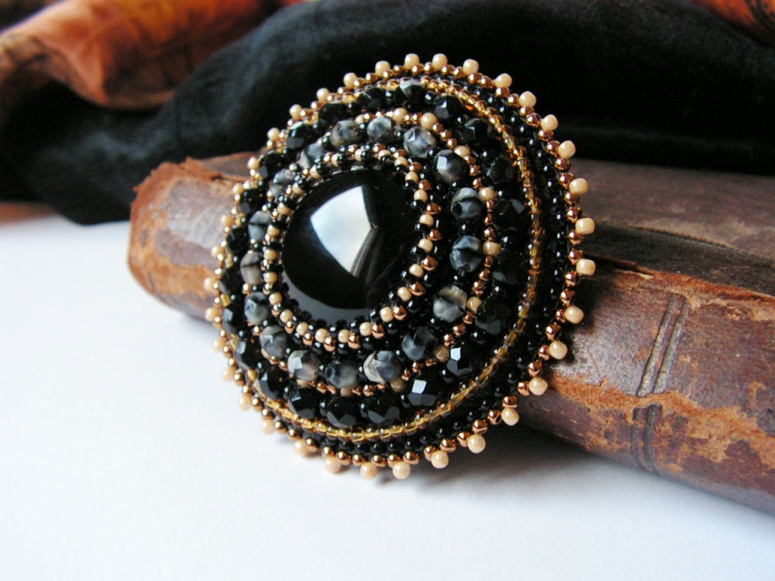 Black Brooch Black Onyx Brooch Bead Embroidery Brooch Beaded Etsy