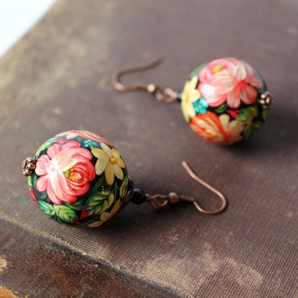 Hand painted Wooden Earrings Flower Earrings Colorful Earrings Folk style Earrings Black Pink Green Earrings Wooden Jewelry