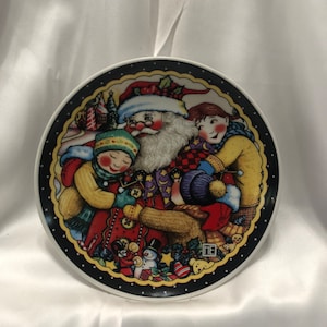 Vintage Mary Engelbreit Christmas plate