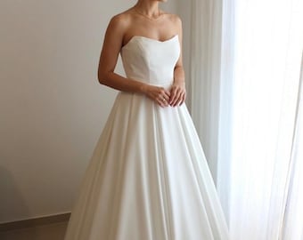 Minimalist Strapless Wedding Dress - Floor Length Satin Bridal Gown - Simple Sweetheart A-Line Marriage Dress
