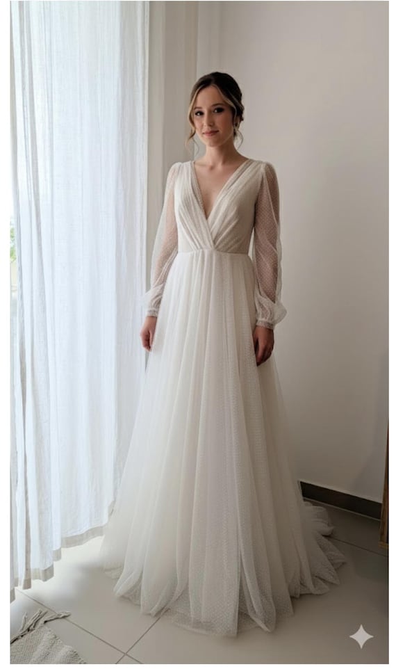 Romantic Dotted Tulle V-Neck Sleeves Wedding Dress