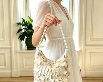 Bolso de lujo hecho a mano con cuentas de nácar, monedero con correa de perlas y cuentas, monedero con cuentas de concha natural, bolso de playa para bodas, bolso de mano nupcial, regalos de novia