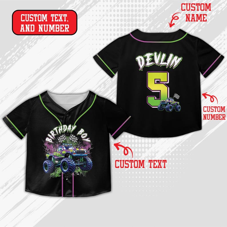 Puede incluir: Camiseta de b&eacute;isbol negra con ribetes verdes y rosas. Una camiseta presenta un gr&aacute;fico de monster truck y el texto "BIRTHDAY BOY". La otra camiseta tiene el nombre "DEVLIN" y el n&uacute;mero "5" con un gr&aacute;fico de monster truck. Las camisetas son personalizables.