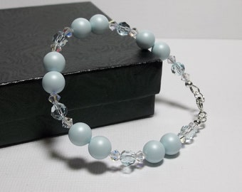 Swarovski Pearl Bracelet. Blue Bracelet. Swarovski Pearls and Crystals. Sterling Silver. Dressy. Sparkly. Blue Wedding. Sweet. Simple.