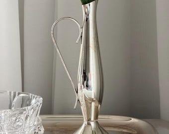 Jarrón pequeño vintage chapado en plata, soporte para una sola flor, mini jarrón estriado, década de 1970.