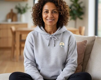 Sudadera con capucha estilo vintage con escudo de faro / Logotipo costero minimalista