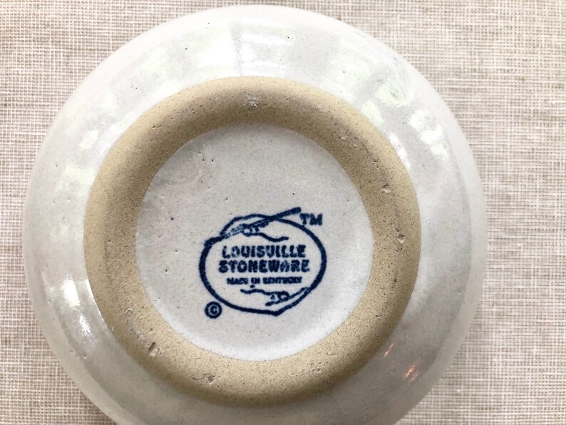 Vintage Louisville stoneware small bowl Girl with Bonnet Holly Hobby Child/'s bowl