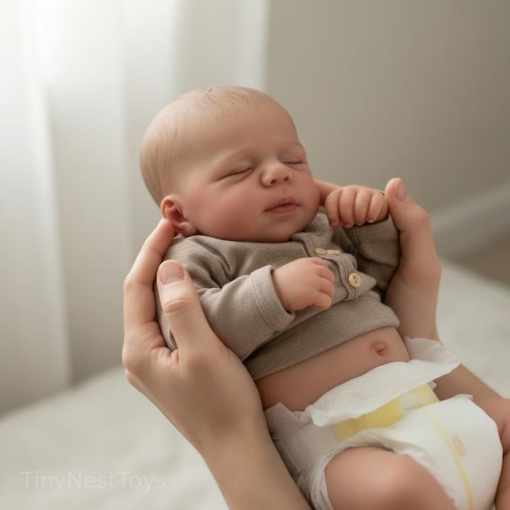 Lifelike 19 Inch (49 cm) Handmade Reborn Baby Doll – Soft vinyl Silicone Sleeping Baby Gift