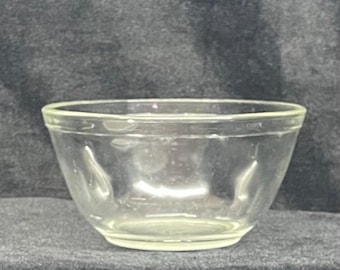 Vintage PYREX 7402 Sculpted Clear Glass Mixing Bowl - 1.5 Quart / 6 Cup - Ribbed Design - Made in USA