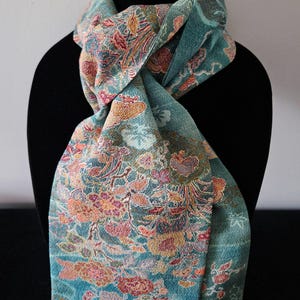 Japanese Kimono Scarf S5209 - Sea Foam and Peach Floral Pattern Chirimen Silk