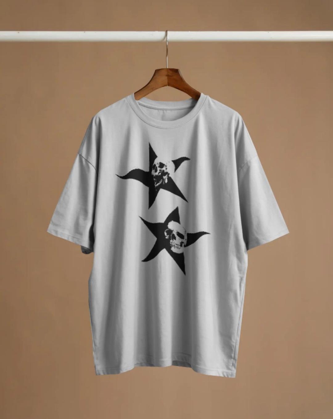 Double Skull Star Graphic Oversized T-shirt – Minimal Streetwear Unisex