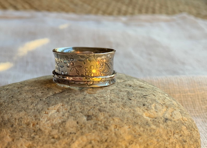 Sterling silver blossom spinner ring, hand forged image 6