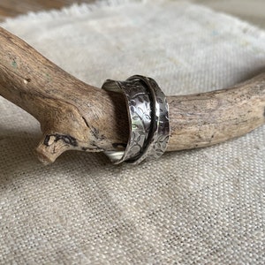 Sterling silver blossom spinner ring, hand forged image 7