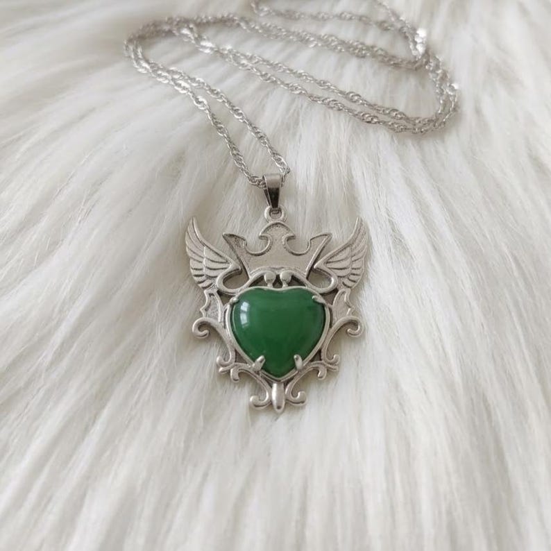 Handmade green aventurine necklace with ornate silver crown design, heart chakra gemstone jewelry gift for her.