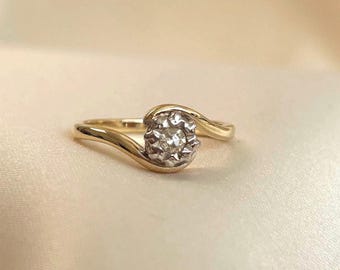 Vintage 9ct Gold Diamond Solitaire Ring