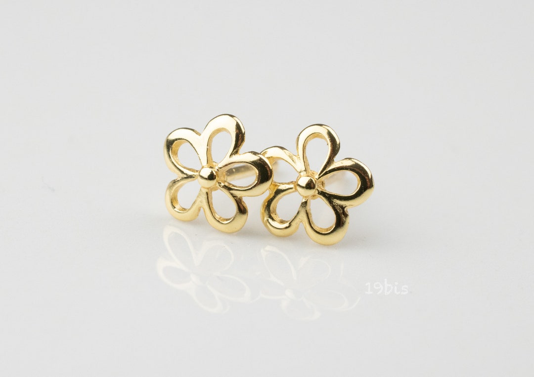 Daisy Days Mini Post Earrings