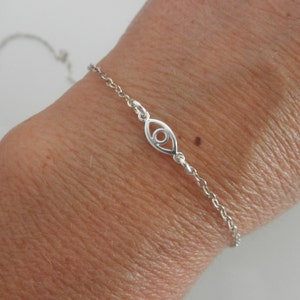 Evil eye bracelet - tiny eye  -  925 sterling silver jewelry  - protection jewelry - lucky bracelet