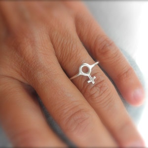 Female symbol  ring -  solid 925 terling silver ring - female sign ring - handmade ring - girl ring - feminist -