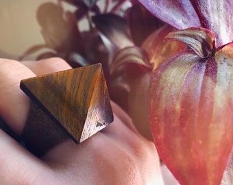 Tigers Eye Pyramid Ring - Healing Stones - Crystal Jewelry - Handmade