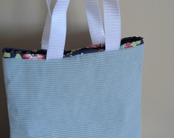 Sac fourre-tout en velours côtelé bleu pour livres, doublure florale pour tablette, bandoulière faite main