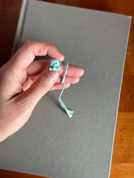 Tiny Octopus Bookmark Amigurumi crochet