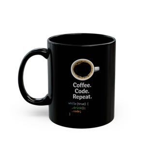 Taza de cerámica negra – Diseño de programador de código de café repetitivo imagen 2