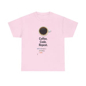 コーヒーコードリピートTシャツ | プログラマーコーディングループシャツ 画像 11