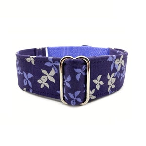 indigo purple floral dog collar.