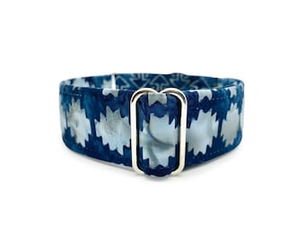 Collare per cani con fibbia a sgancio laterale Silverado Martingale OR - Collare per animali domestici con design sud-occidentale, tessuto batik, blu navy e grigio argento, per ragazzi
