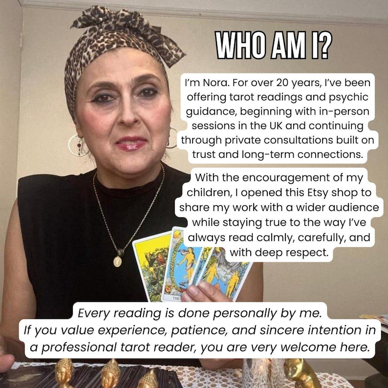 Puede incluir: Una mujer con un pa&ntilde;uelo con estampado de leopardo sostiene cartas del tarot. El texto dice "Who Am I?" y describe su experiencia ofreciendo lecturas de tarot y orientaci&oacute;n ps&iacute;quica. El texto tambi&eacute;n menciona su tienda Etsy.