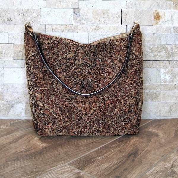 Viola tapestry shoulder bag