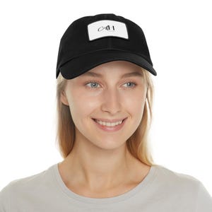 Boné estilo "Dad Hat" com patch de couro, boné de beisebol com patch retangular em relevo | Opção de monograma imagem 18
