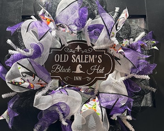 Halloween 22 inch wreath