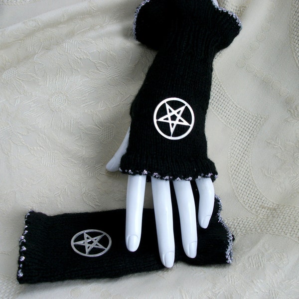 Gothic pentagram mittens fingerless gloves black and silver hand knitted metal pentacle pagan wicca new age womens clothing accessories punk