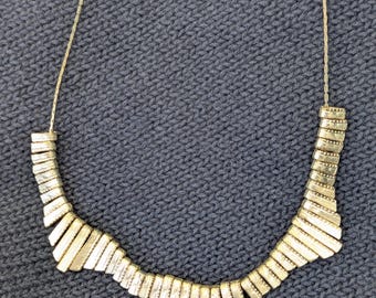 Gargantilla vintage Cleopatra tono dorado