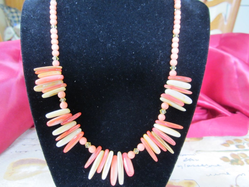 Peach and White Fan Necklace image 1