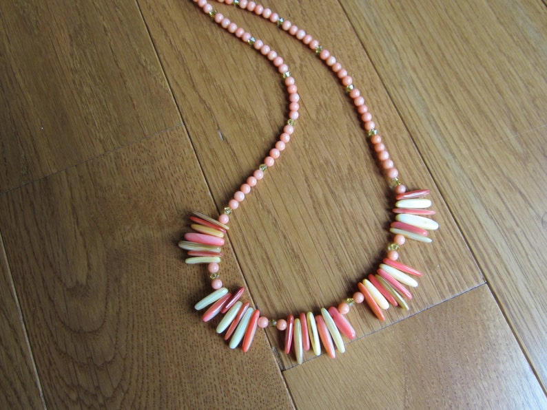 Peach and White Fan Necklace image 2