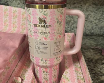 Vaso térmico Stanley X Love Shack Fancy de 1,2 litros (40 oz) – Edición Blooming Heirloom