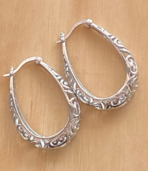 Silver Jewelry Oval Hoops. Flower Filigree 925 Sterling Silver Earrings