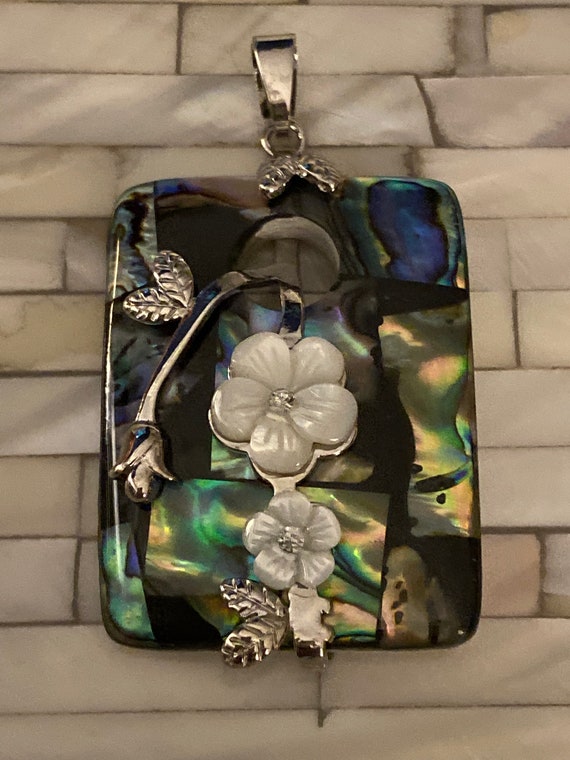 Pendant Handcrafted Abalone and Mother of Peal Shell Flowers